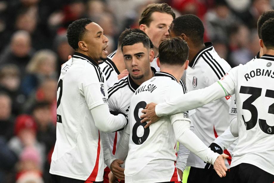 加克波若塔破门 十人利物浦2-2富勒姆仍领跑