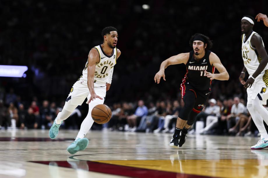 哈里伯顿33+15阿德巴约空砍20分 热火负步行者