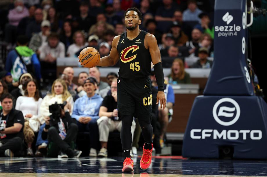 NBA-骑士124-117险胜森林狼 巩固联盟第一