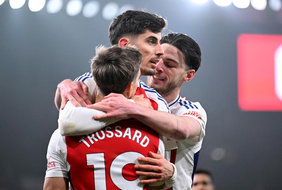 特罗萨德助攻梅开二度 阿森纳主场2-2维拉