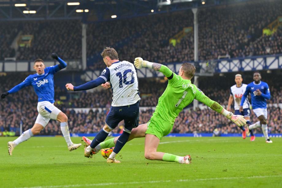 英超-热刺2-3埃弗顿位居联赛倒数第6