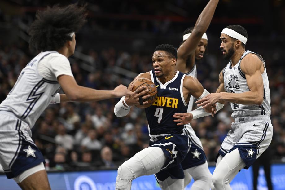 约基奇三双布劳恩20+11 掘金轻取魔术