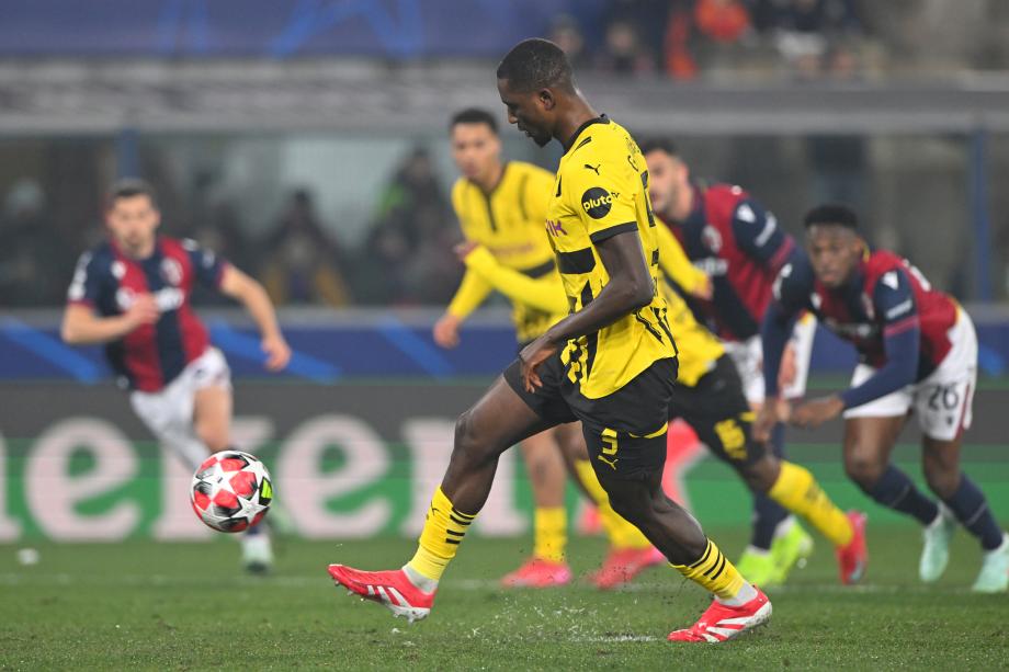 欧冠-多特1-2博洛尼亚 2分钟2球逆转取欧冠首胜