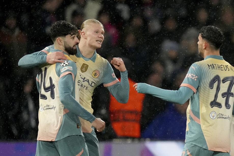 巴尔科拉4分钟传射 曼城2-4遭巴黎逆转濒临出局