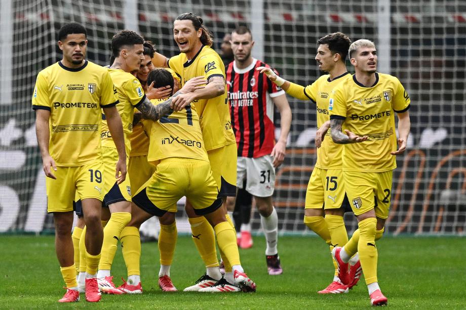 意甲-丘库埃泽补时建功 米兰3-2逆转绝杀帕尔马