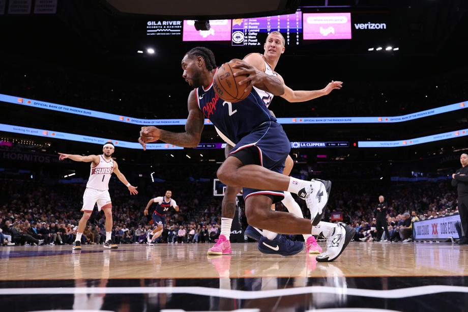 布克26+7+8杜兰特24分 太阳主场险胜三杀快船