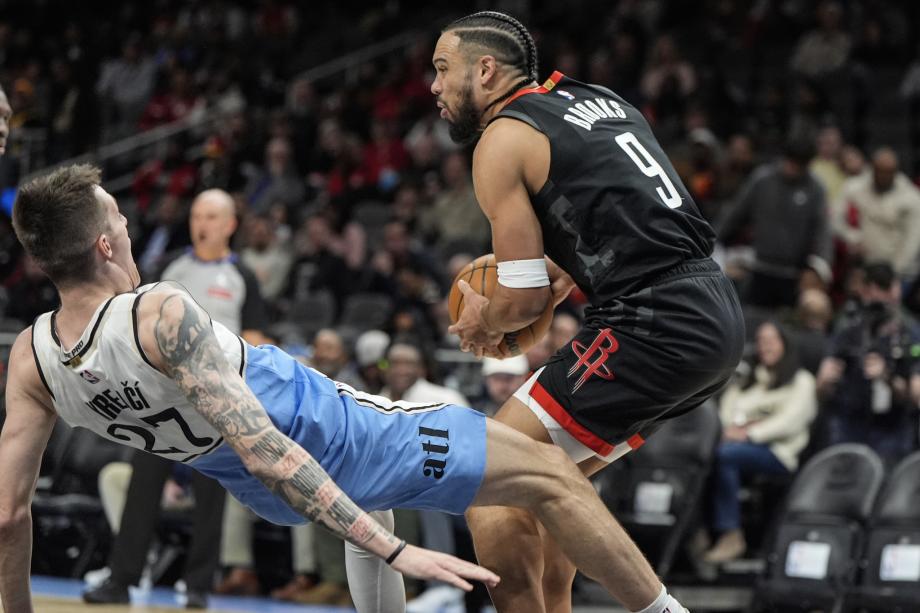 杰伦-格林25分申京18+10 火箭险胜老鹰取四连胜