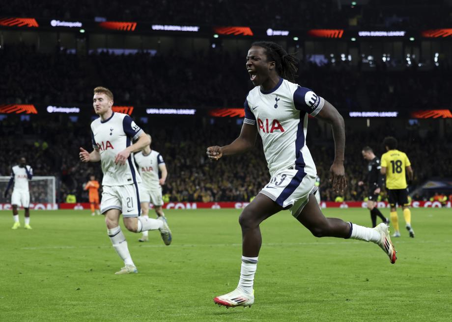 欧联-斯卡利特传射 热刺3-0以第四名晋级16强