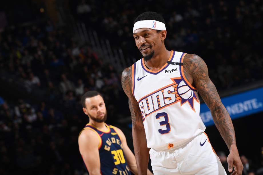 布克31+11库里14分 太阳客场终结勇士连胜