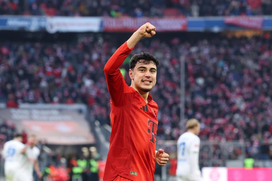 德甲-凯恩双响 拜仁4-3险胜基尔迎联赛6连胜