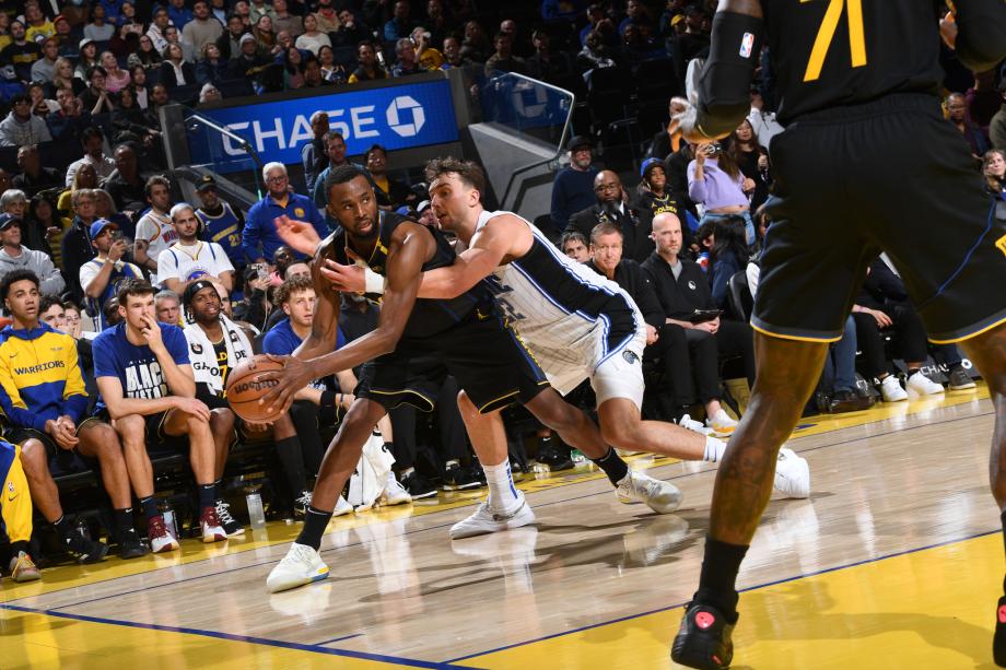 库里24分5助攻维金斯25分 勇士送魔术4连败