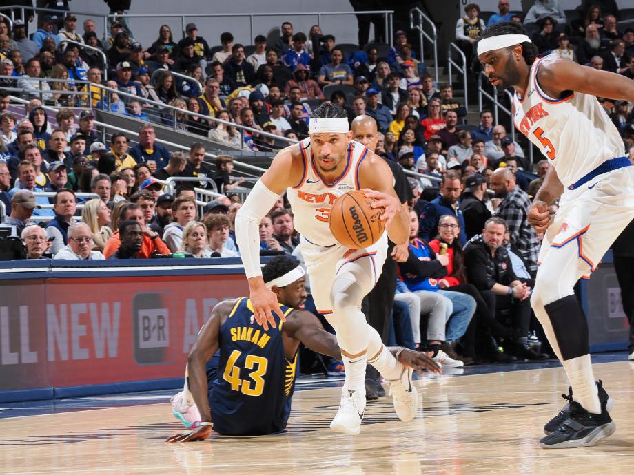 唐斯40+12哈特30+10 尼克斯轻取步行者