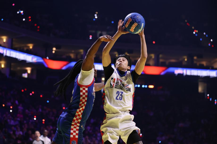 全明星名人赛：邦兹队战胜莱斯队 王鹤棣2分4篮板