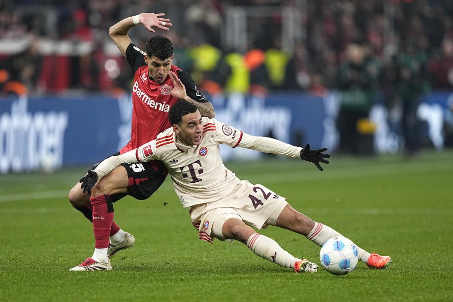 拜仁全场0射正 客场0-0闷平勒沃库森继续领跑