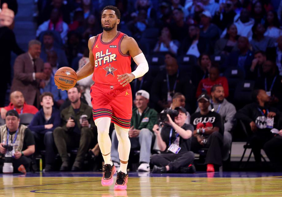 NBA全明星正赛:库里MVP 奥尼尔队夺冠