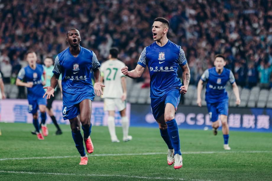 法比奥造乌龙路易斯点射 国安2-2绝平申花