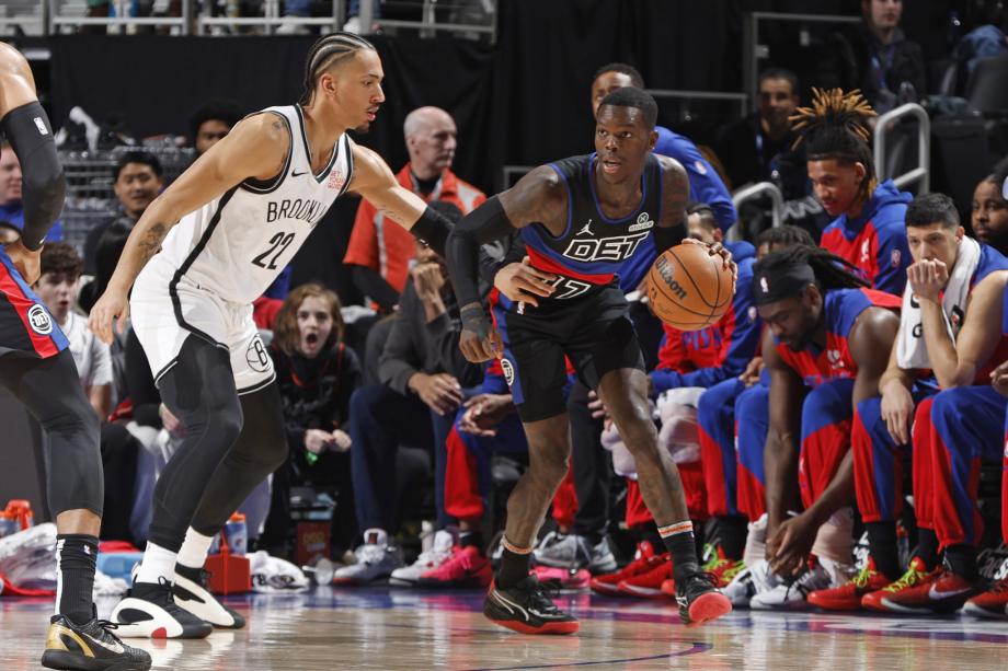 杜伦18+11全队6人得分上双 活塞送篮网4连败