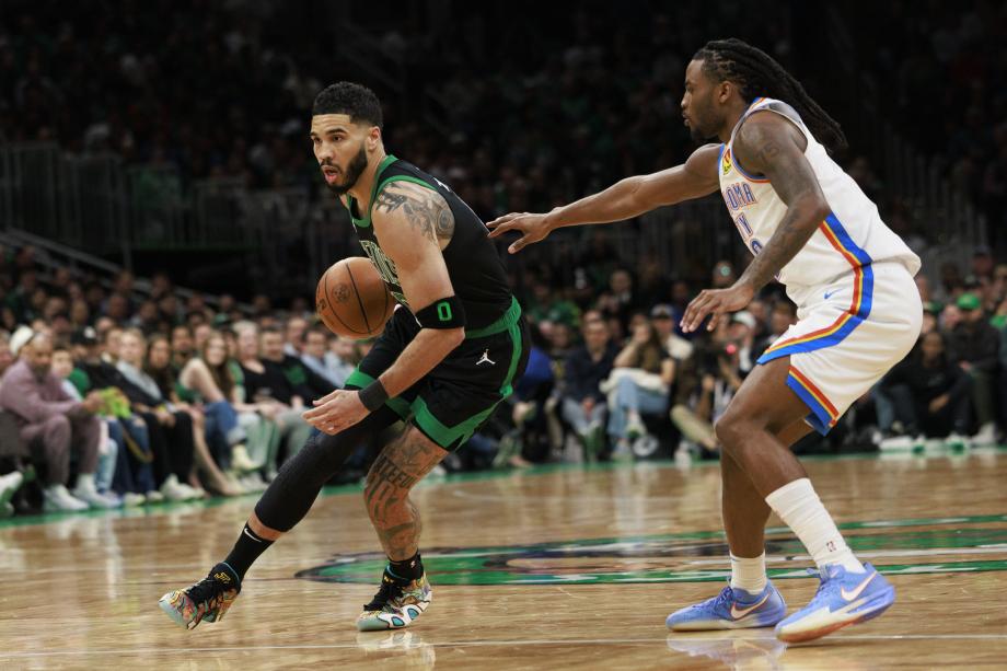 亚历山大万分里程碑塔图姆33+8 雷霆胜绿军