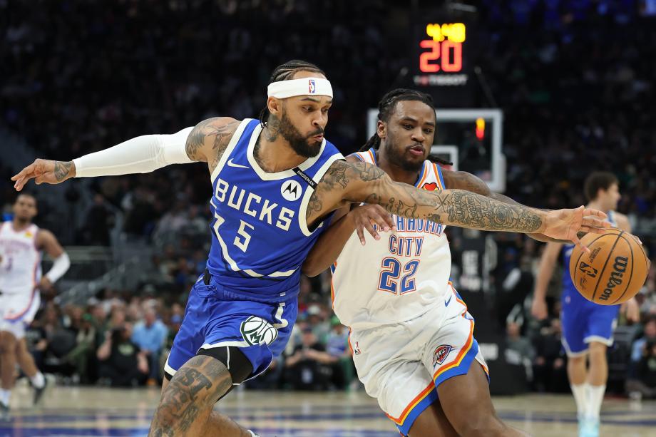 字母哥三双亚历山大31分 雷霆121-105雄鹿