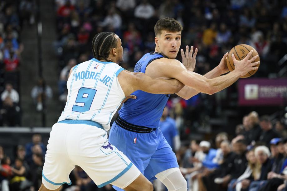 NBA：哈登31分10篮板7助攻 黄蜂88-123快船