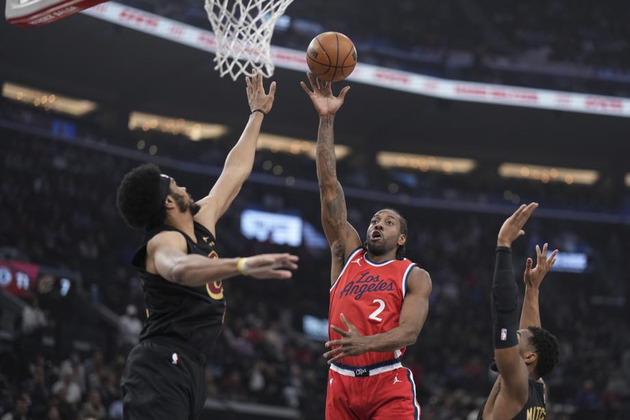 NBA常规赛：快船132-119骑士 莱昂纳德33+7