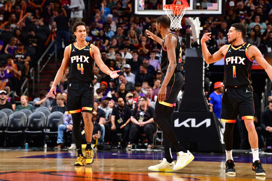 杜兰特42+6+8米切尔低迷仅7分 太阳擒骑士3连胜