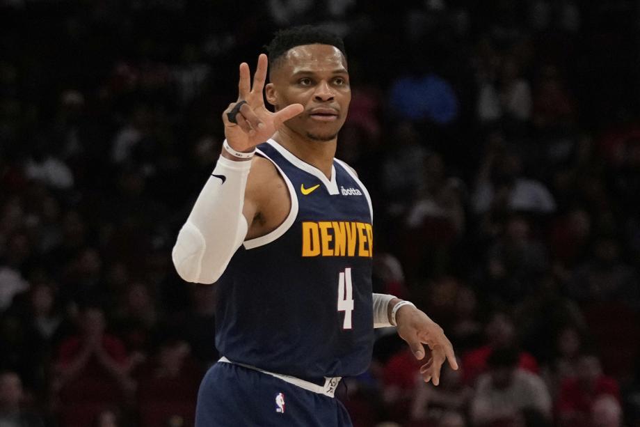 穆雷39+7杰伦·格林30分 掘金险胜终结火箭9连胜