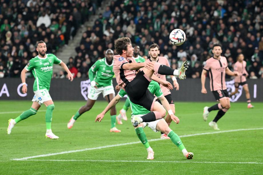 法甲-杜埃双响拉莫斯破门 大巴黎6-1圣埃蒂安