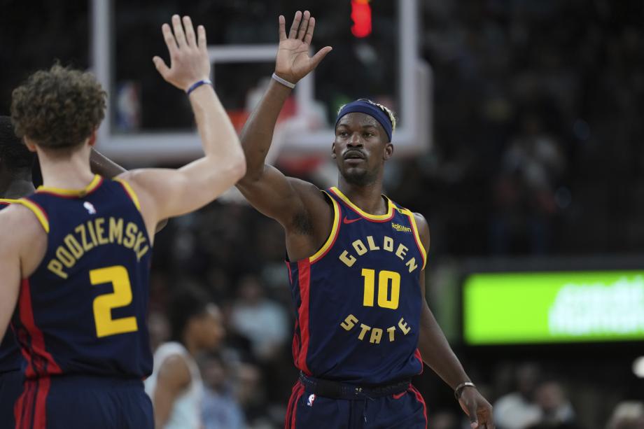 勇士6人得分上双42分狂胜马刺 排名升至西部第六