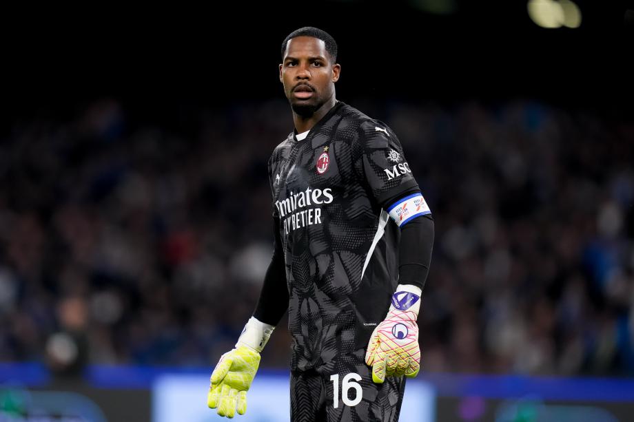 那不勒斯2-1AC米兰 希门尼斯失点约维奇破门