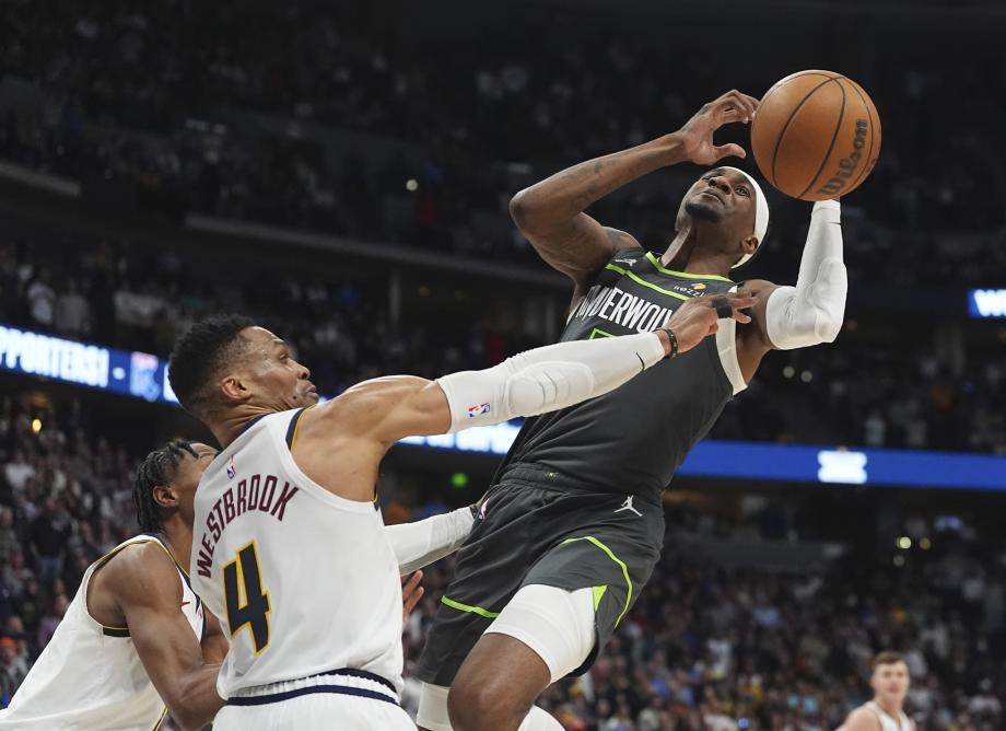 森林狼140-139掘金 约基奇空砍61分11板10助