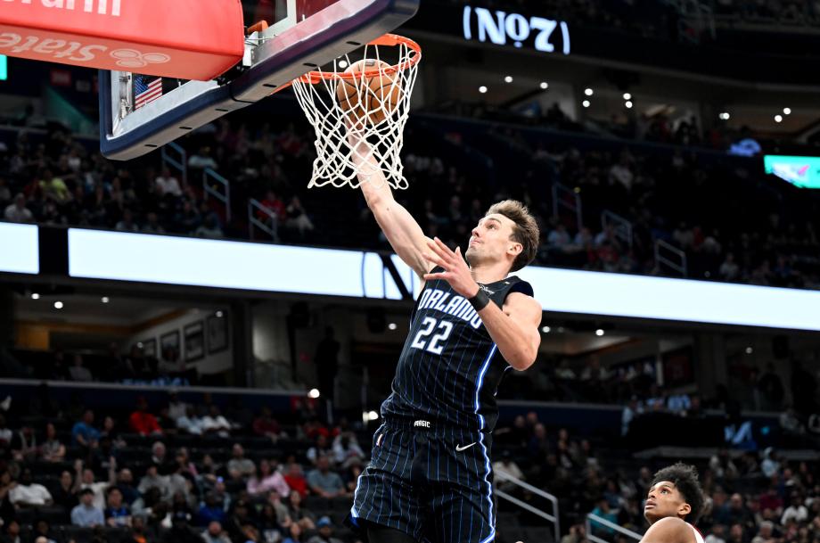 班凯罗33+18+8小瓦格纳27分 魔术击败奇才