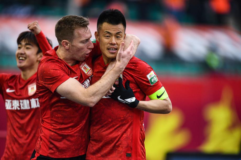 李源一两送助攻克雷桑进球 山东客场胜长春