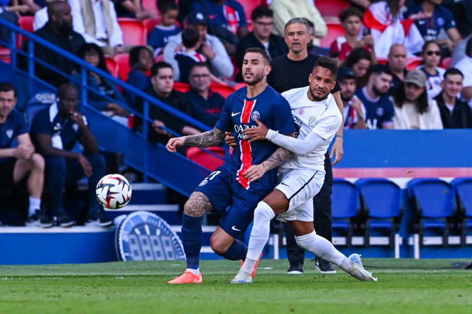 法甲-杜埃破门巴黎1-0胜 提前6轮夺法甲冠军