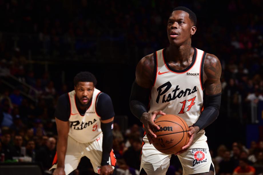 拉文狂轰43分德罗赞37分 国王客场掀翻活塞