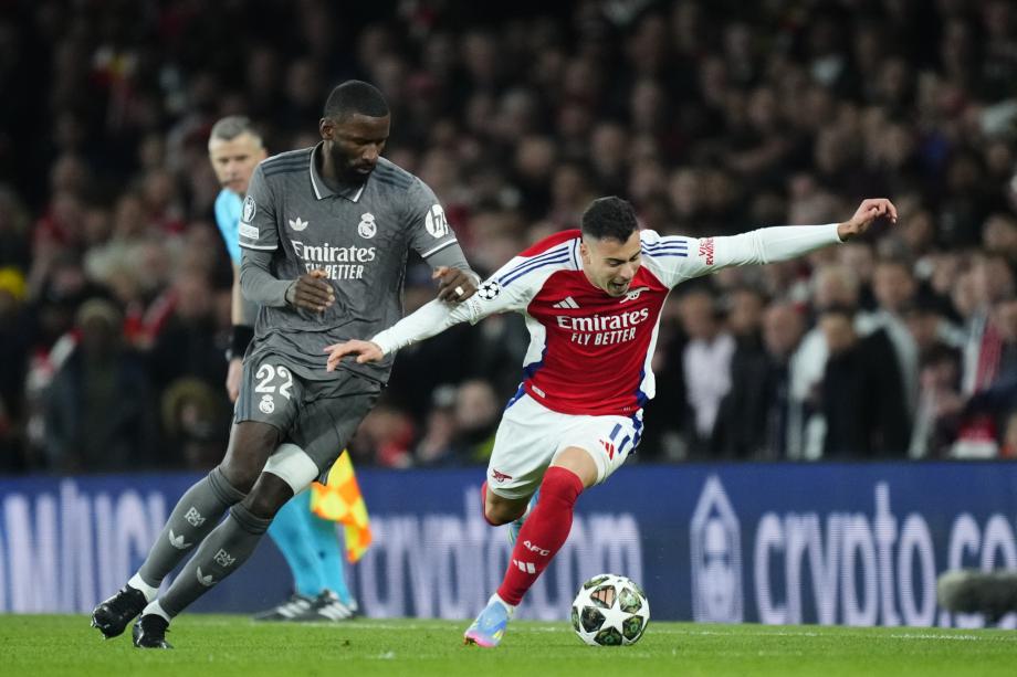 赖斯任意球双响梅里诺破门 阿森纳3-0皇马