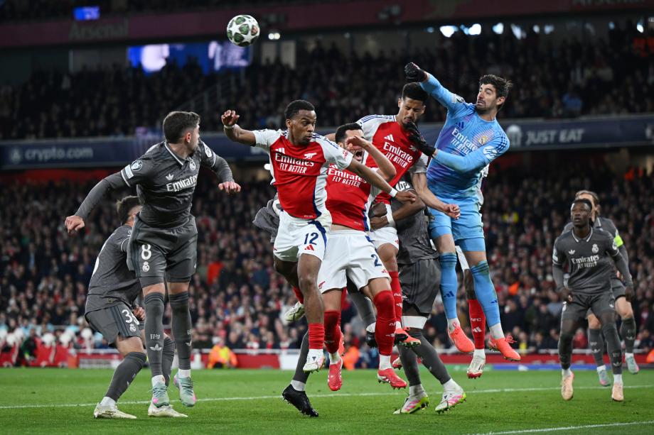 赖斯任意球双响梅里诺破门 阿森纳3-0皇马