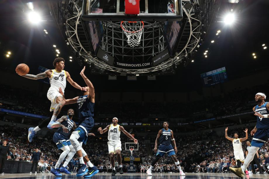 爱德华兹43分 森林狼胜爵士西部第六