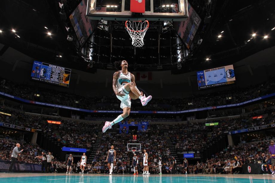 灰熊击败独行侠锁定季后赛席位 首轮对阵雷霆