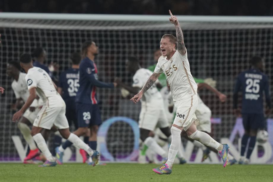 法甲-巴黎1-3尼斯 赛季联赛不败金身遭破