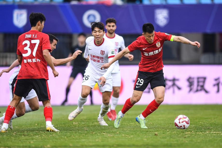 韦世豪破门 成都蓉城2-1胜长春亚泰