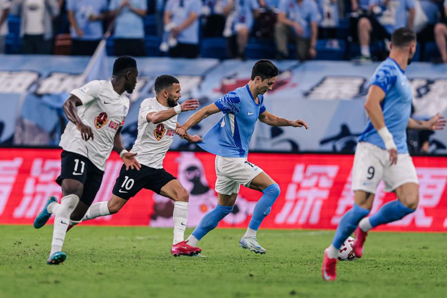 马莱莱点射破门 深圳新鹏城1-1大连英博