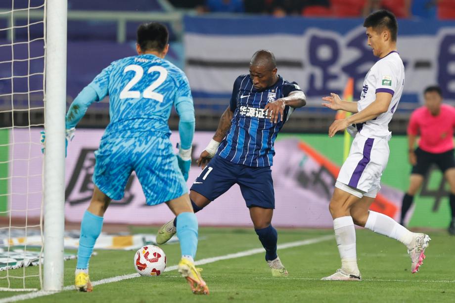 萨尔瓦多世界波郑浩乾制胜 三镇2-1逆转津门虎