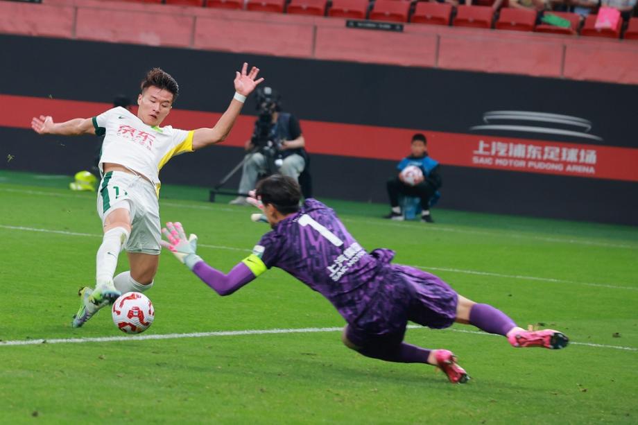 法比奥扳平林良铭建功 国安客场2-1逆转海港