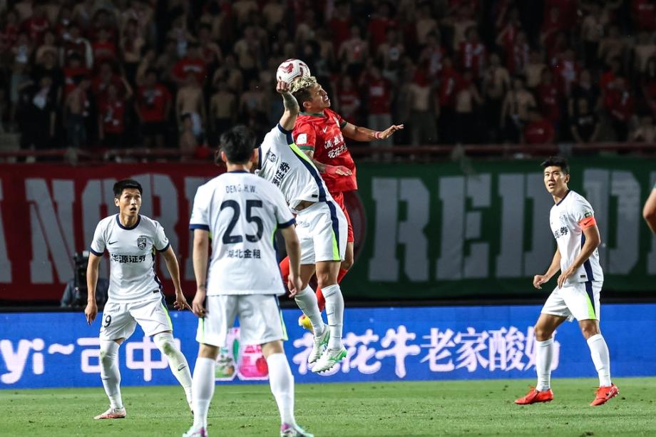 绍尔传射图多列绝杀 武汉三镇2-1逆转河南队