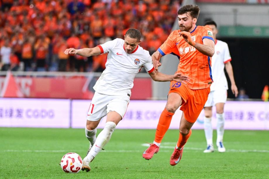 卡扎伊什维利破门 泰山1-1海牛遭遇三轮不胜