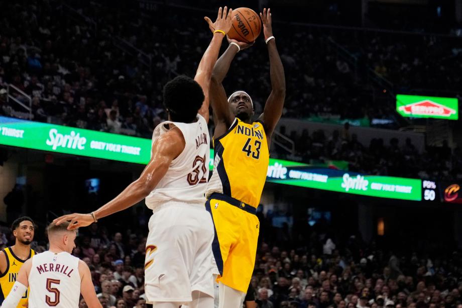 哈利伯顿22+13米切尔33分 步行者力擒骑士开门红