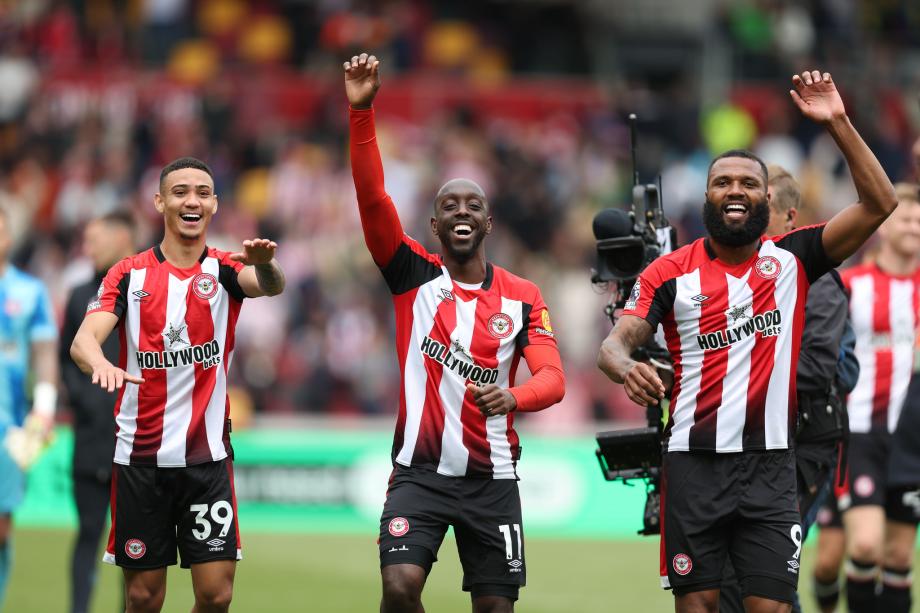 加纳乔传射芒特破球荒 曼联3-4负布伦特福德