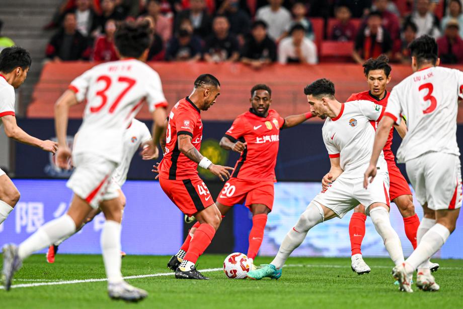 莱昂纳多进球古斯塔沃破门 海港主场胜海牛