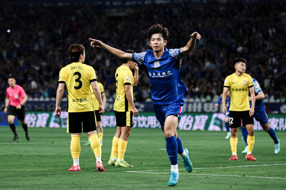 中超-杨皓宇连场破门米内罗双响 申花4-0西海岸